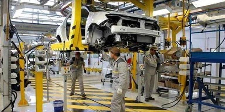 الجزائر-مراجعة جذرية للاستراتيجية ودفتر الشروط رأي الخبراء في إعادة بعث صناعة السيارات في الجزائر: